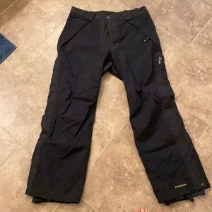 Men’s Patagonia ski pants. Size 38. Black.Gore-Tex